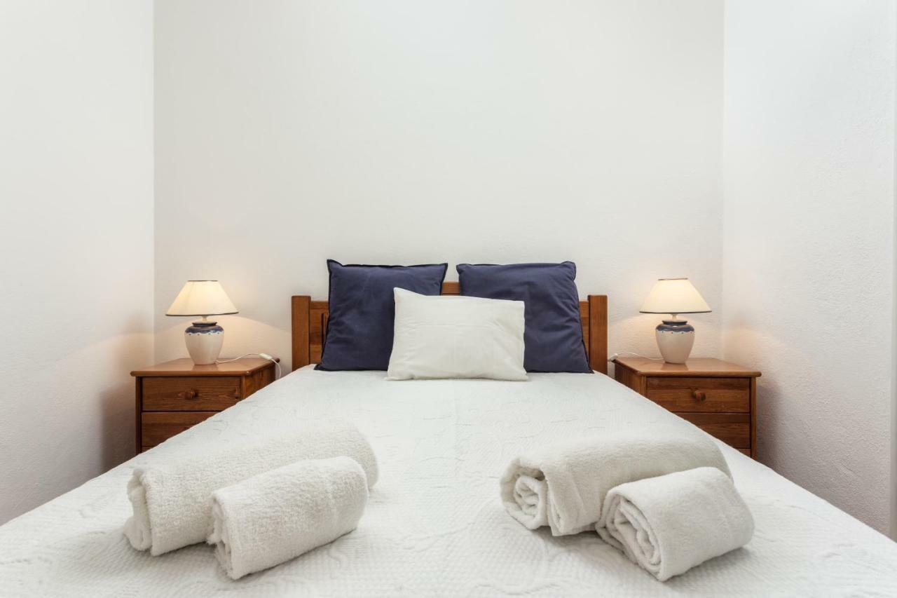 Lagos Apartment Ap Praia Dona Ana Eksteriør billede