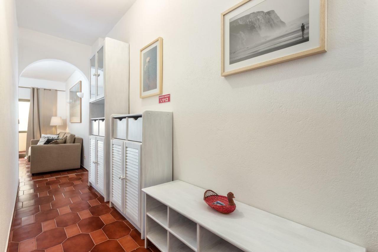 Lagos Apartment Ap Praia Dona Ana Eksteriør billede
