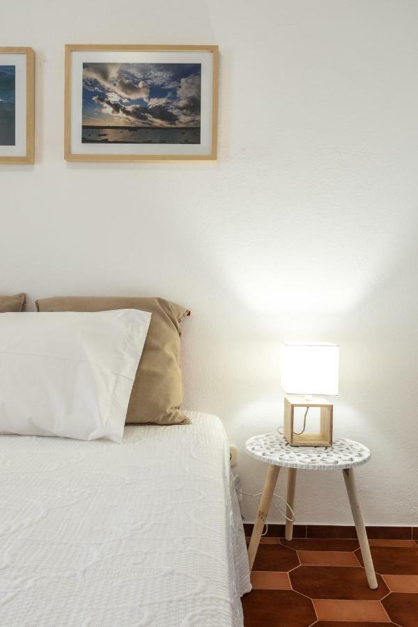 Lagos Apartment Ap Praia Dona Ana Eksteriør billede