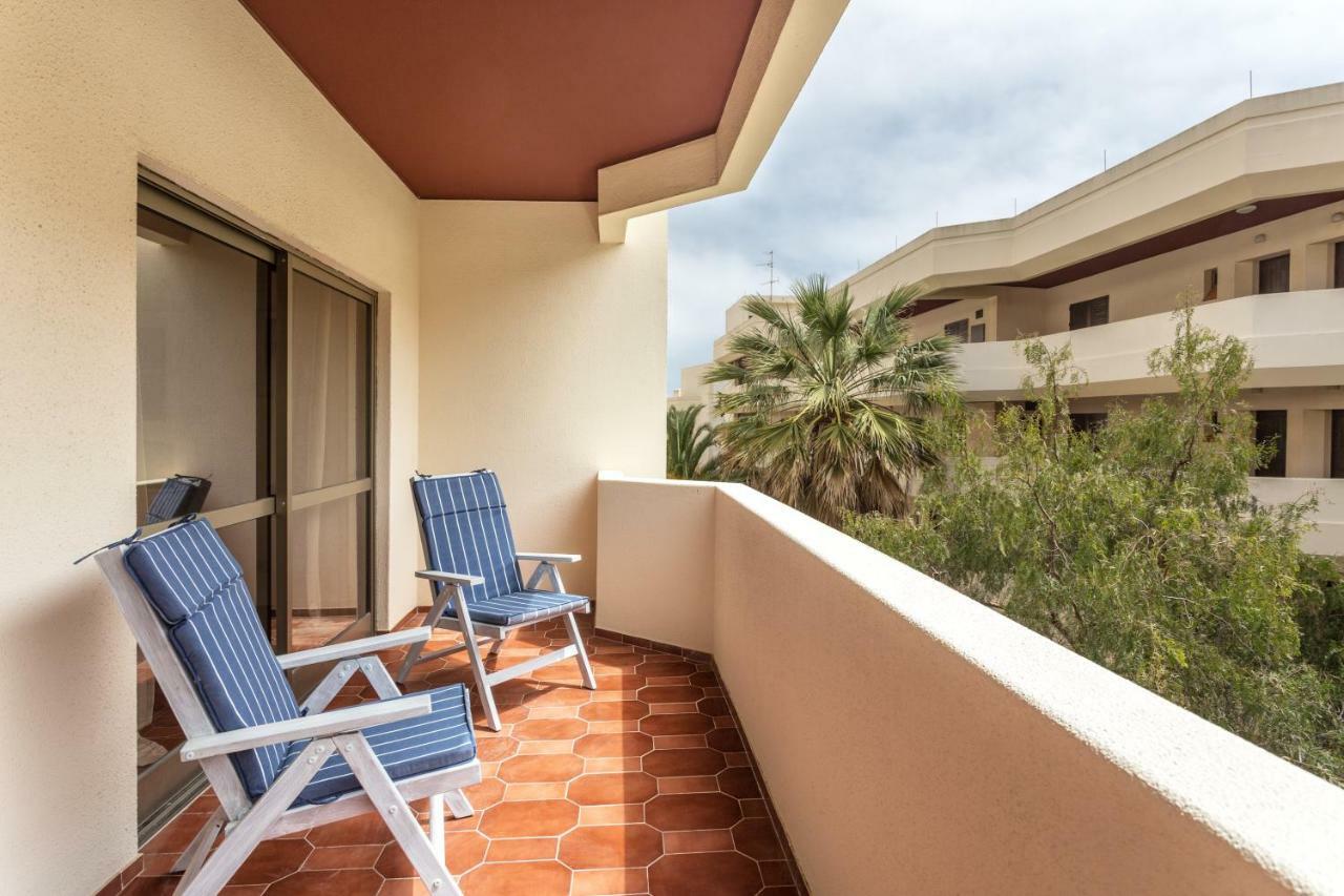 Lagos Apartment Ap Praia Dona Ana Eksteriør billede